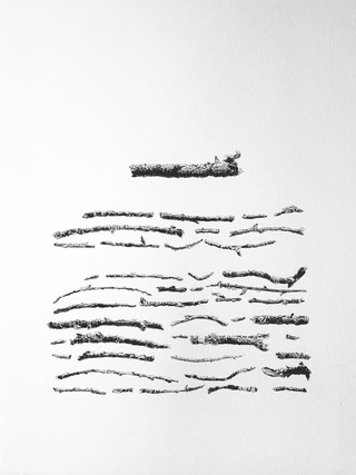 ''Correspondance'', 2022, pierre-noire, 40x55 cm